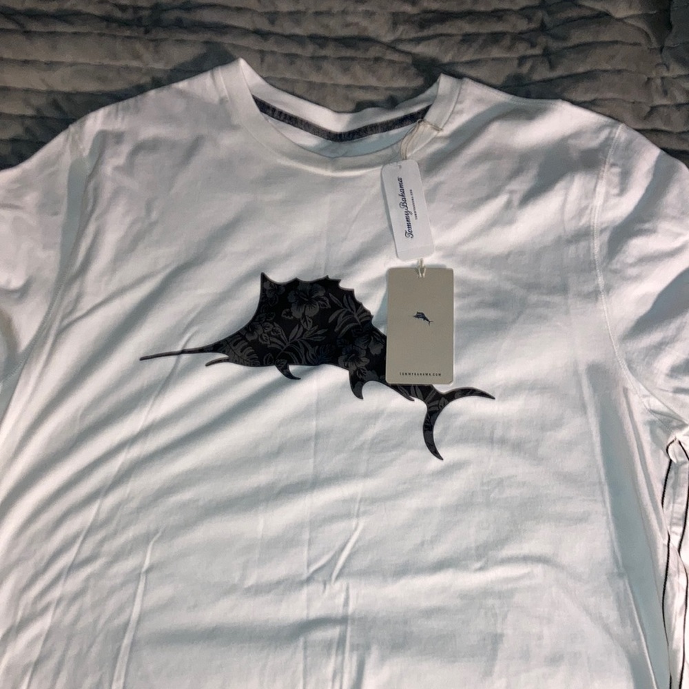 Tommy Bahama short sleeve t shirt